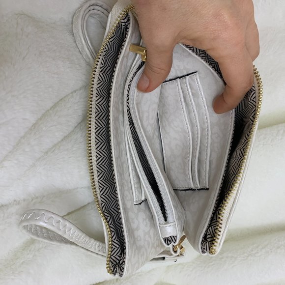 Vegan Leather Animal Print Fashion Crossbody Wrist - Picture 6 of 7